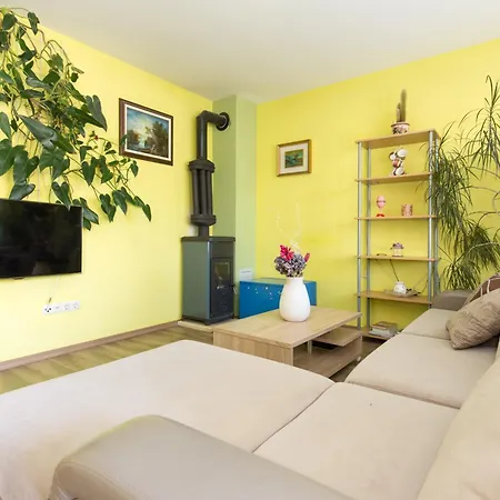 Apartment Mar