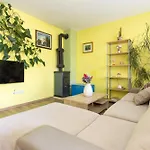 Apartment Mar