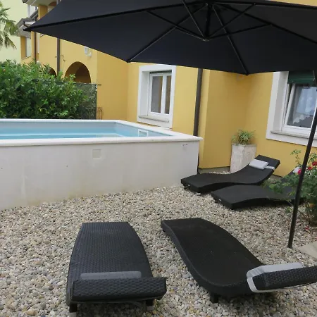 Apartman Mar *